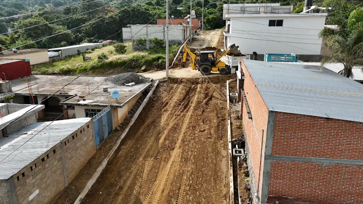 Ariadna Ayala, presidenta de Atlixco, reafirma su compromiso con a Agrícola Ocotepec e inicia obra con sentido social