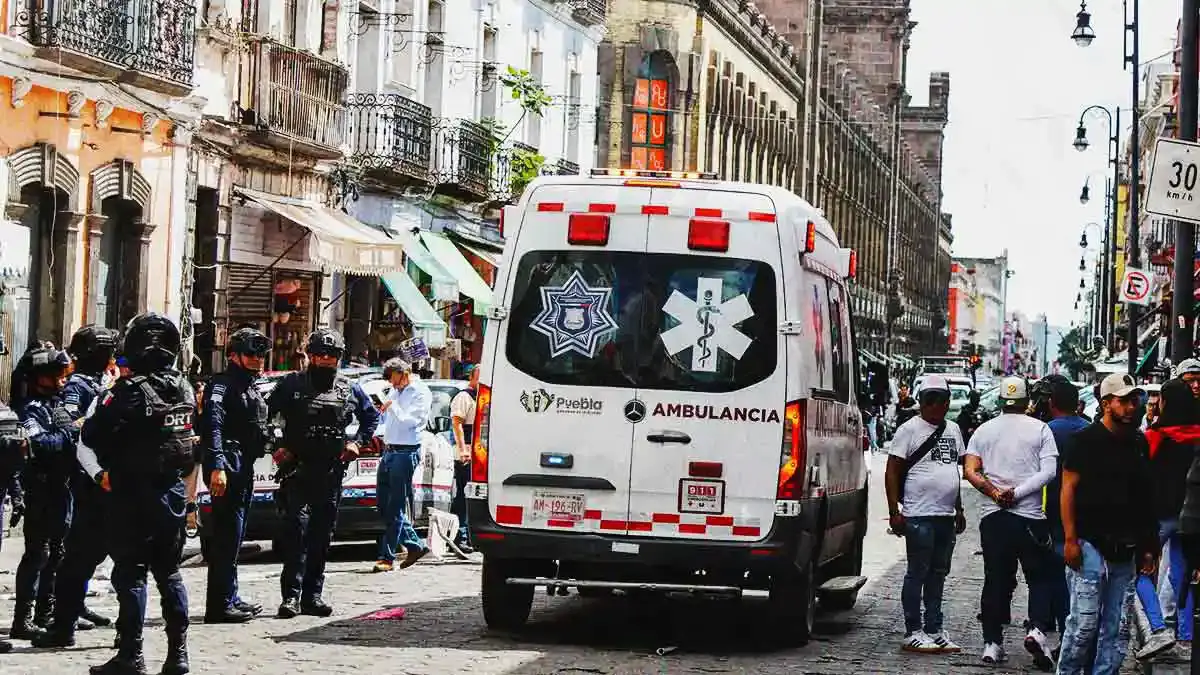 Tras enfrentamiento, Segom de Puebla presentará denuncia contra ambulantes de la “11 de Marzo”