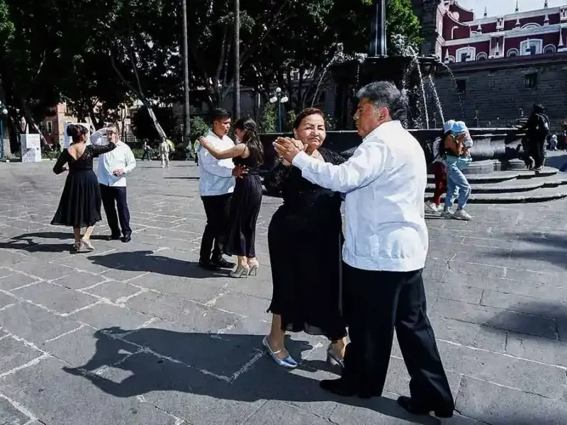 Invita SMDIF a personas adultas mayores a participar en el primer “Vive Danzón 2025”