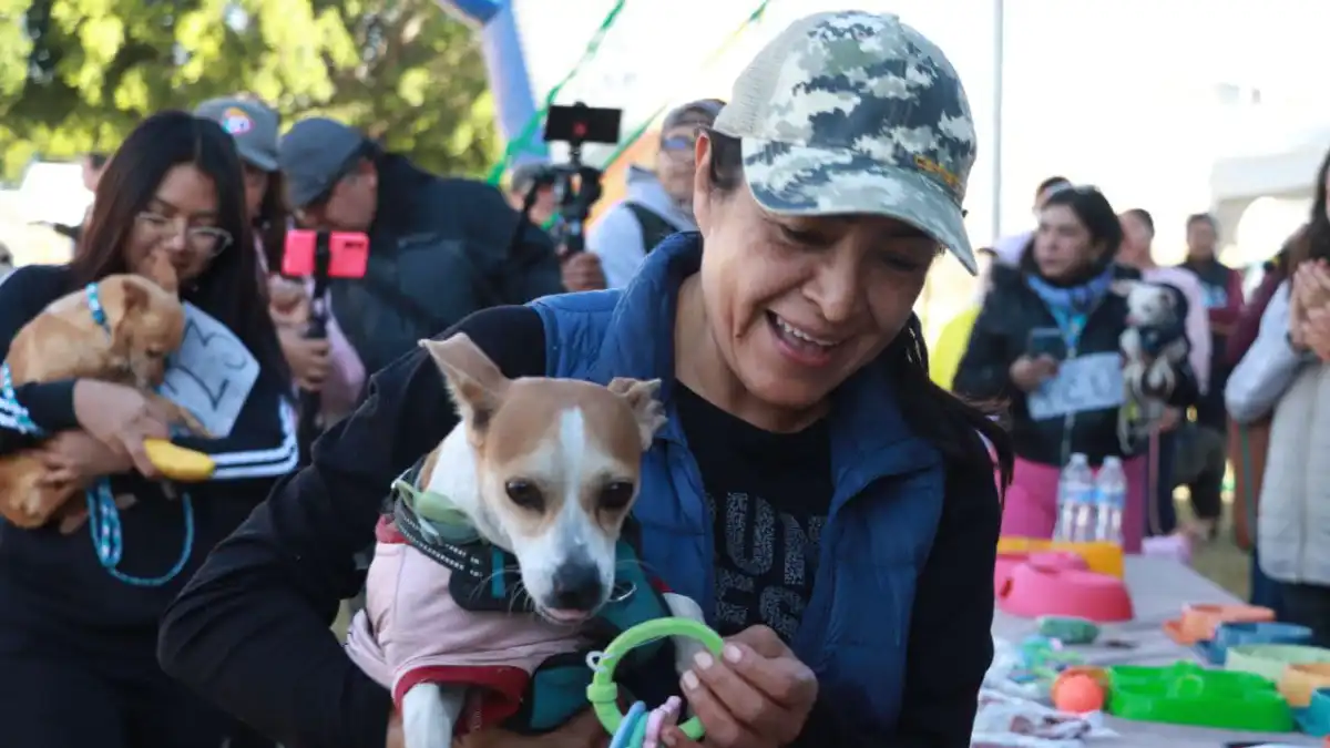 Ariadna Ayala, presidenta de Atlixco, te invita a la carrera "Patitas fugaces 2025"