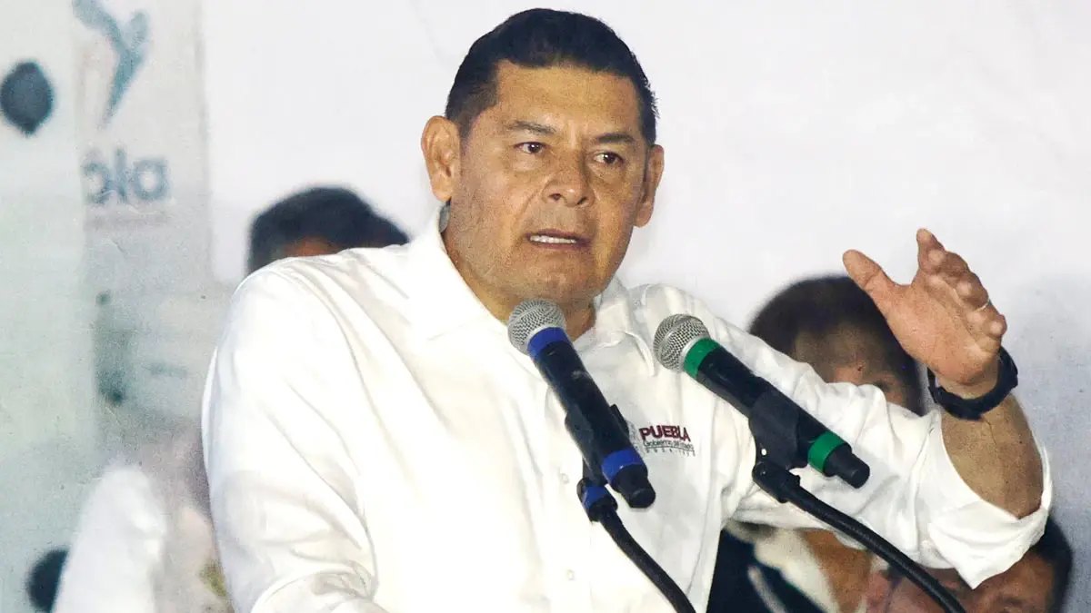 Alejandro Armenta adelanta que habrá cuatro líneas de cablebus en Puebla