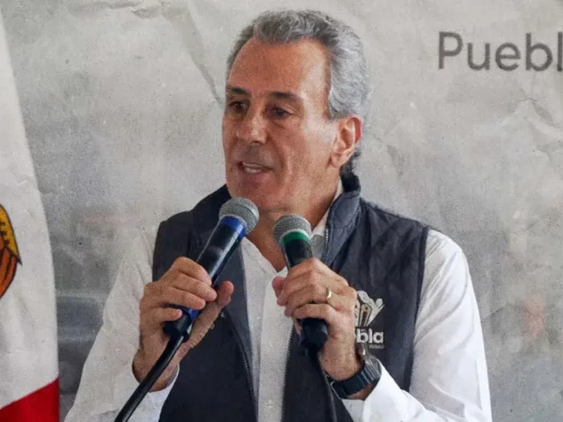 Topes frente al Congreso de Puebla los autorizó la pasada administración: Pepe Chedraui