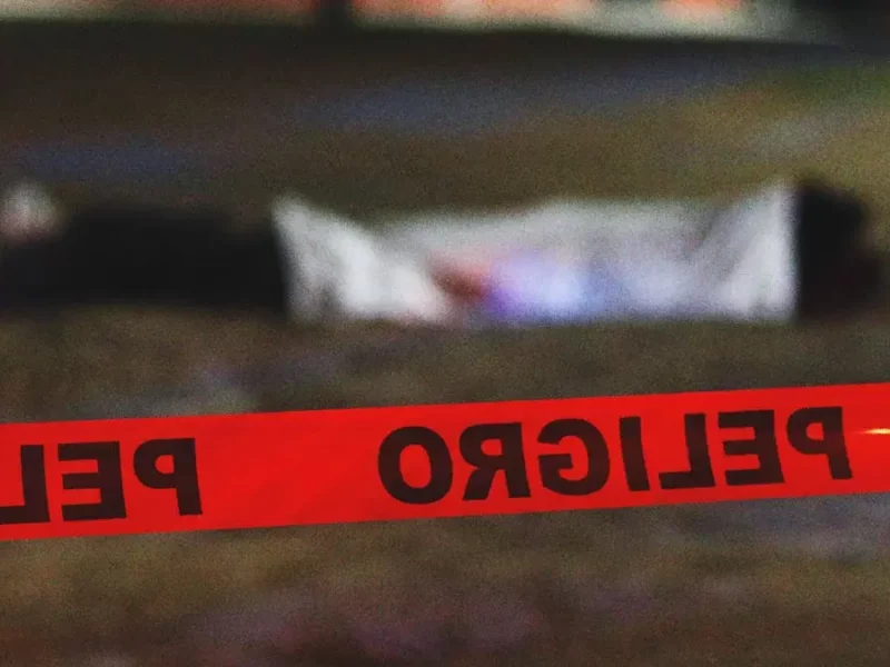 Microbús atropelló y mató a mujer que intentó cruzar la calle en Texmelucan, Puebla