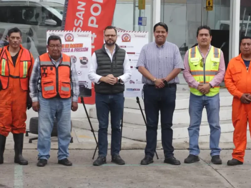 Fortalece Gobierno de la Ciudad la campaña Bacheando Puebla, suma maquinaria de bacheo en frío