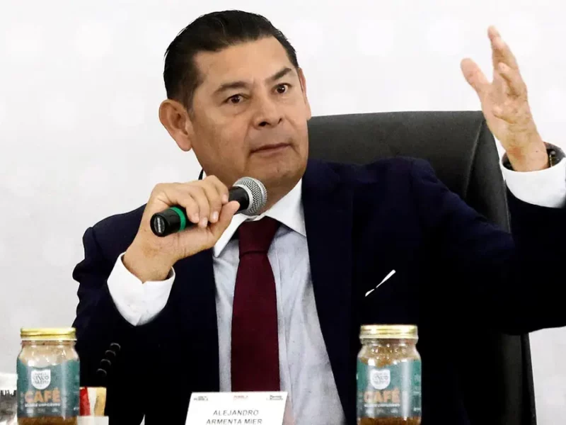 Alejandro Armenta pide actuar contra responsables de chips en piezas de museos de Puebla
