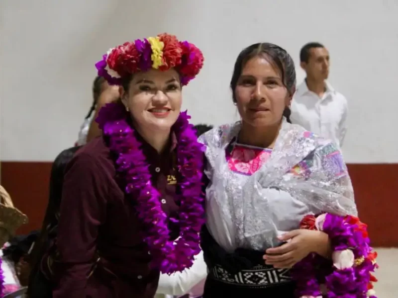 Ayuntamiento de Zacatlán festeja a abuelitas y abuelitos en su día