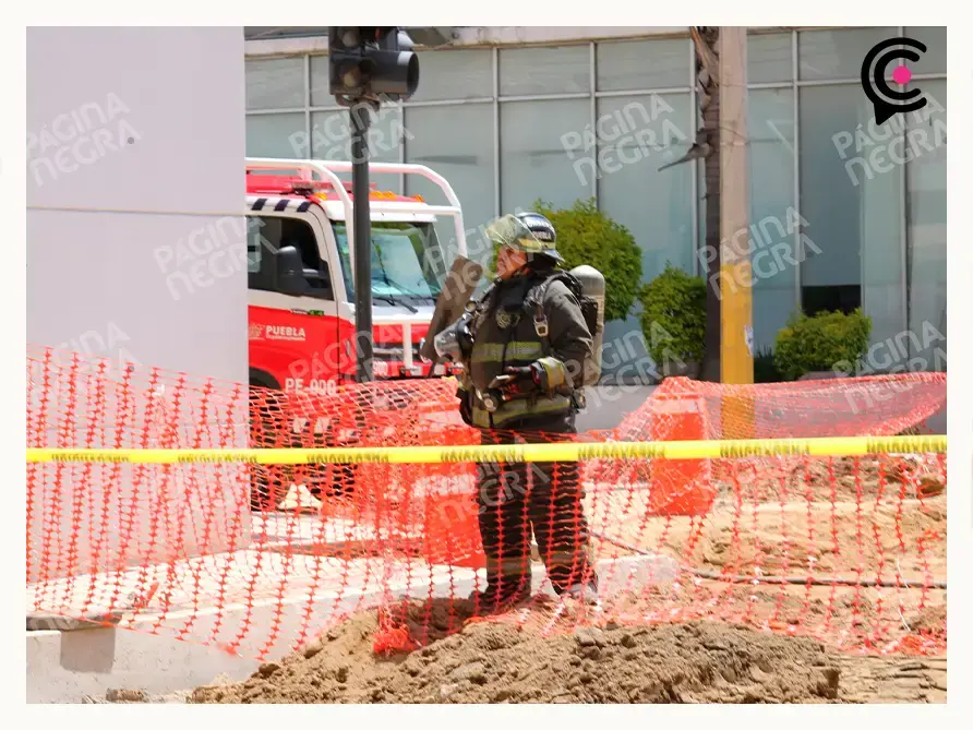 Evacuan al personal de Finanzas por fuga de gas en Puebla; trabajadores dañaron tubería de Engie