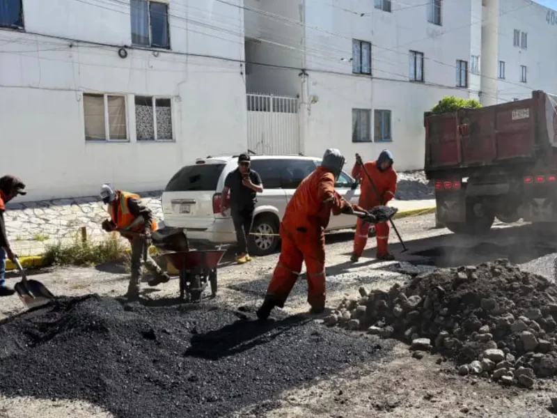 Atiende Gobierno de la Ciudad vialidades y calles de la Margarita