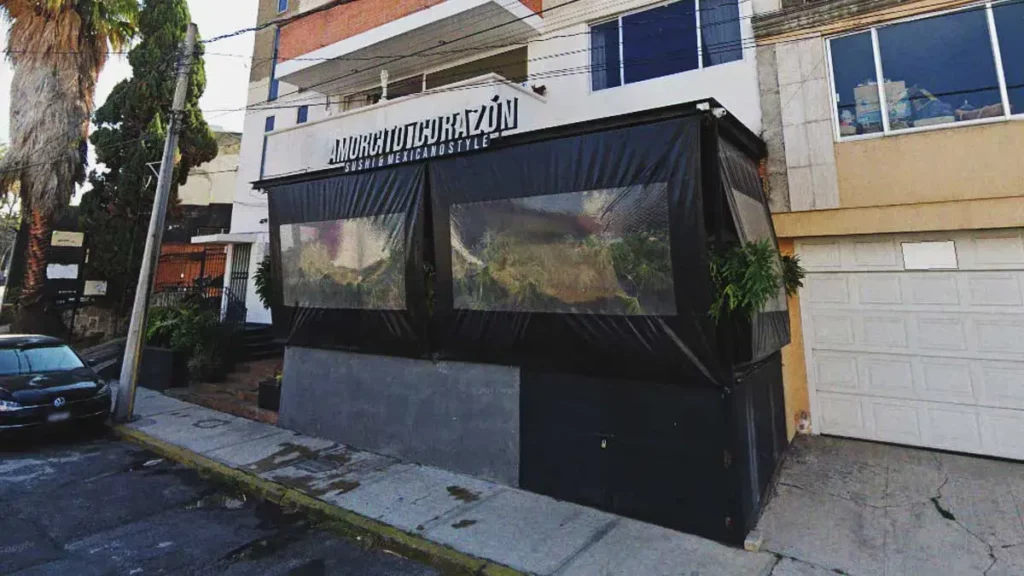 Delincuentes asaltaron un restaurante y a sus clientes en La Paz, Puebla