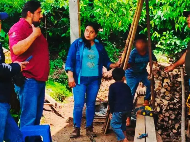 Autoridades buscan a niña arrastrada por la corriente de un río en Tlacotepec de Porfirio Díaz, Puebla