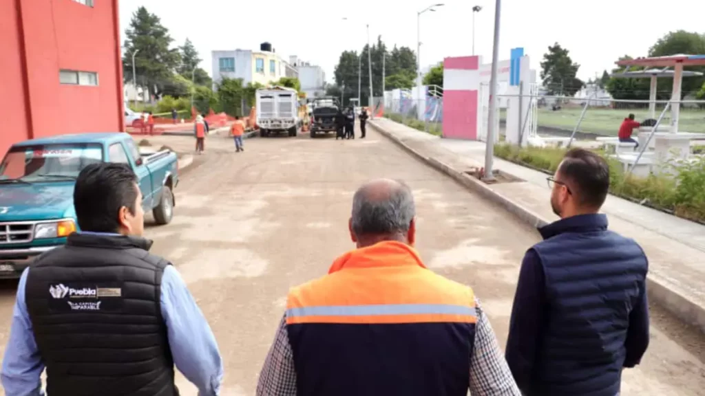 Avanza Gobierno de la Ciudad con rehabilitación vial en la unidad habitacional Loma Bella