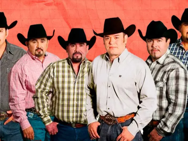 Grupo Intocable ofrece concierto ante más de diez mil personas en Puebla 