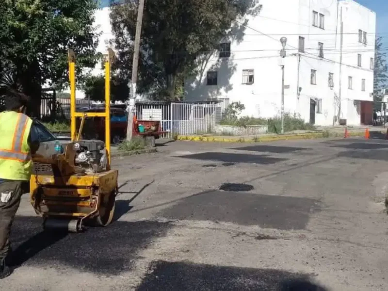 Campaña Capitalina Bacheando Puebla: atiende unidades habitacionales