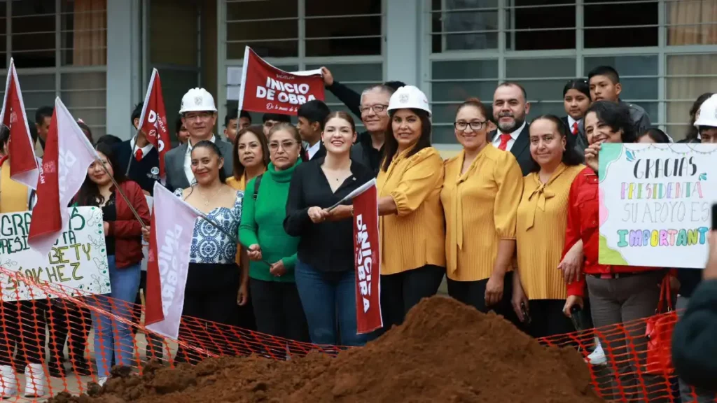 “Escuelas de 10”,: Bety Sánchez transforma bachilleratos para brindar mejor educación a estudiantes de Zacatlán