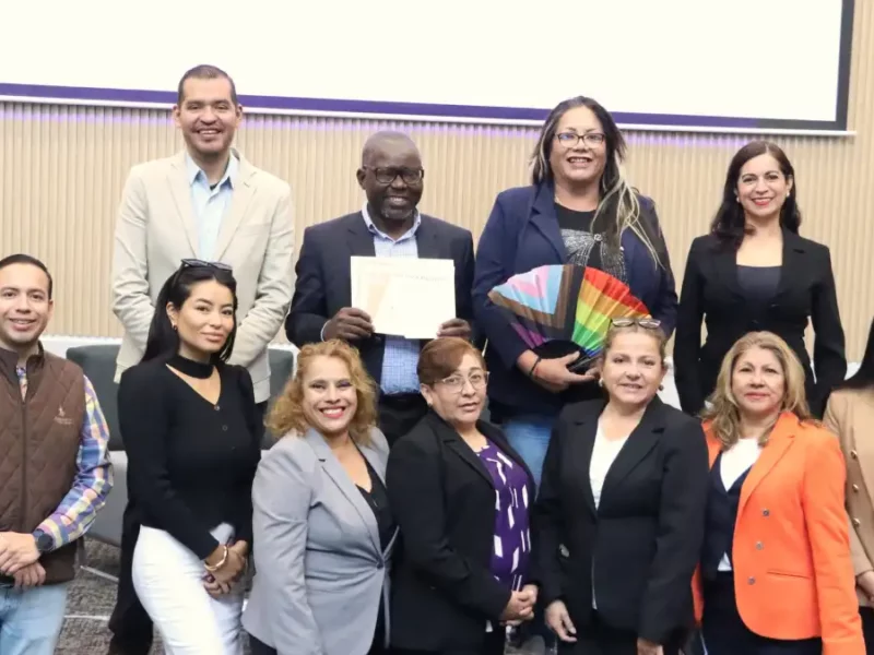 Presentan en el Congreso el libro “Estatuto de los derechos humanos en la sociedad del conocimiento”