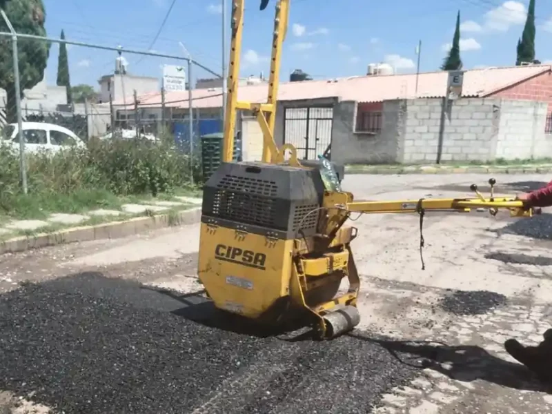 Campaña Capitalina Bacheando Puebla: fortalece la movilidad del transporte público