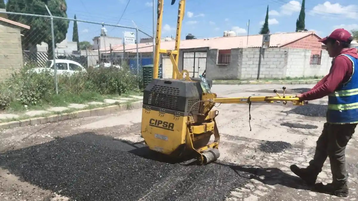 Campaña Capitalina Bacheando Puebla: fortalece la movilidad del transporte público