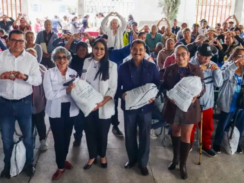 Sensibilidad y compromiso: Gobierno de Tonantzin Fernández entrega apoyos alimentarios a sectores vulnerables