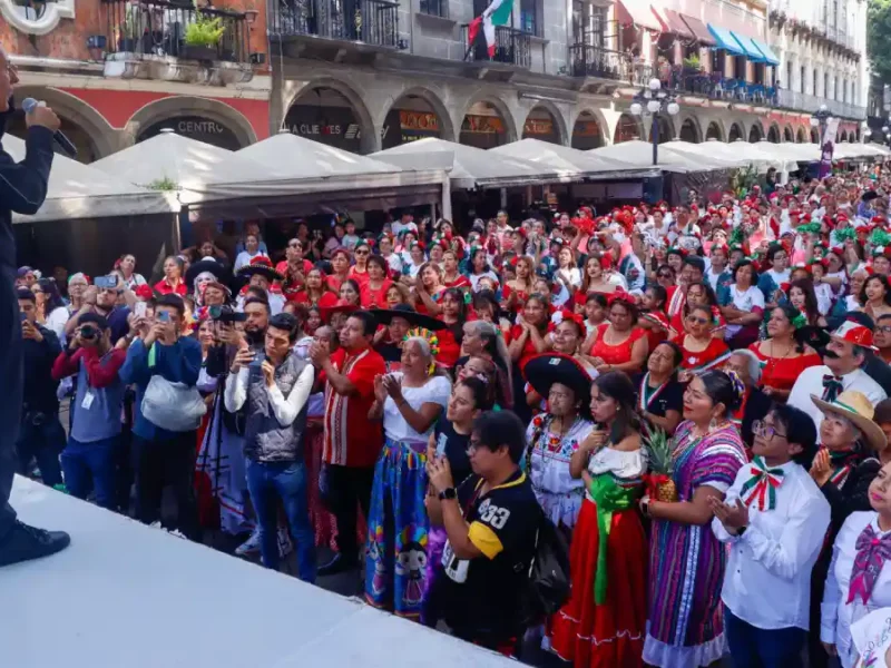 Encabeza Pepe Chedraui activación física masiva por Fiestas Patrias 2025