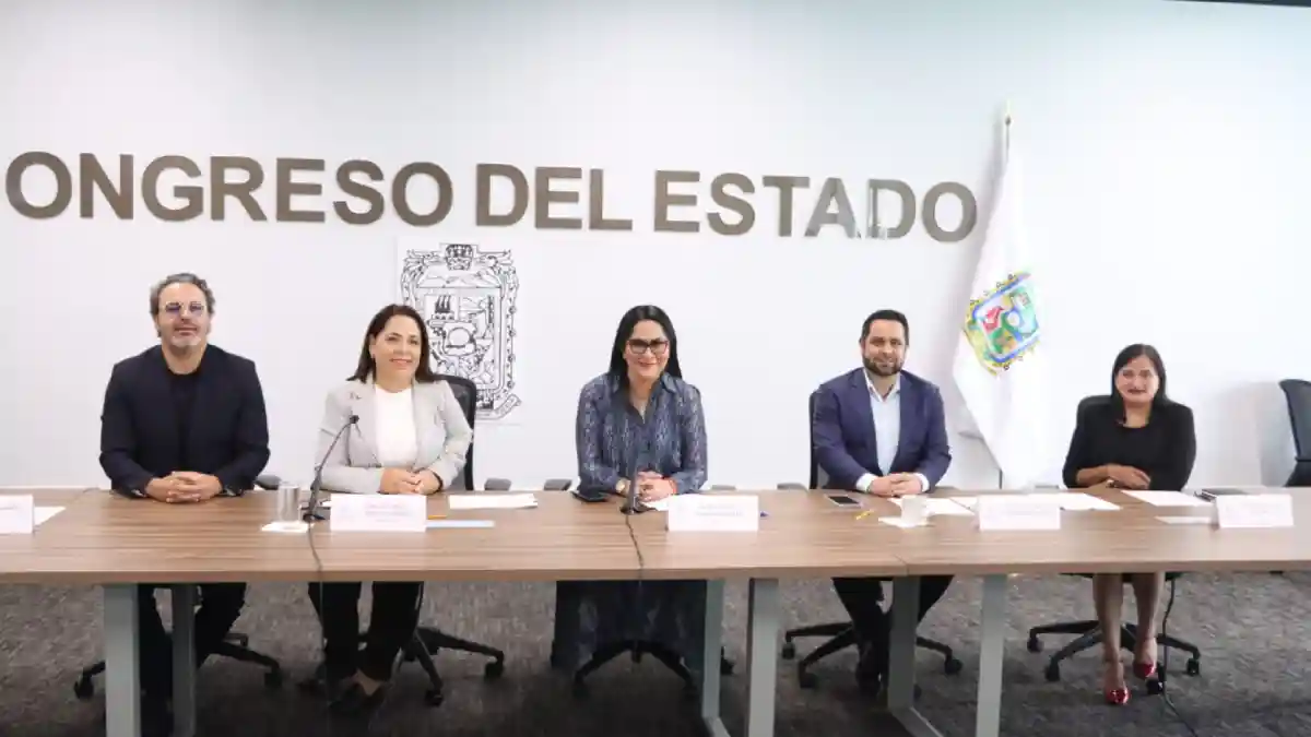 Presentan iniciativa para fortalecer y ampliar las atribuciones del Comité de Atención Ciudadana del Congreso