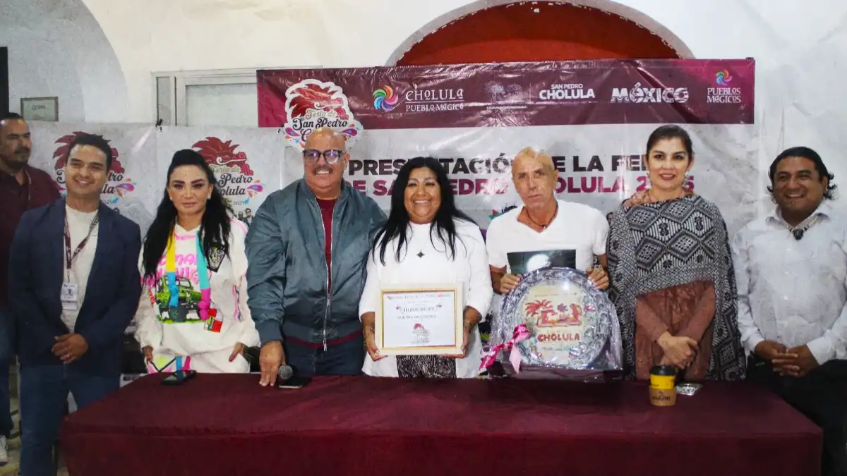 “Guerra de Chistes” llena de humor la Gran Feria de Cholula