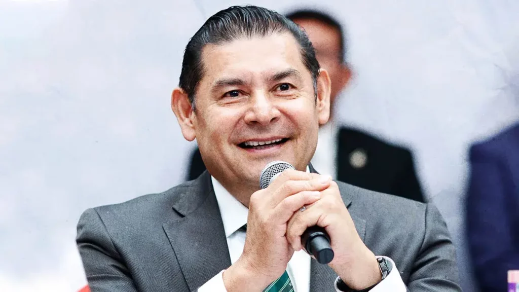 Alejandro Armenta felicita a la comunidad BUAP tras reelección de Lilia Cedillo como rectora