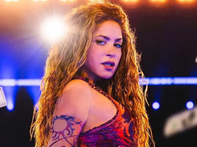 Shakira reunió a más de 30 mil fanáticos durante su primer concierto en Puebla