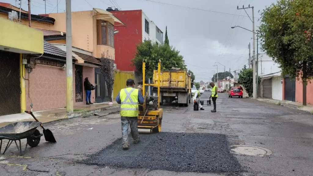 Atiende nuevos puntos de la ciudad la Campaña Capitalina Bacheando Puebla