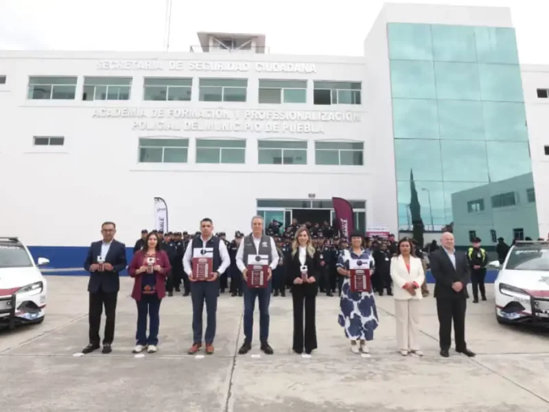 Encabeza Pepe Chedraui ceremonia de clausura de capacitación a policías de la ciudad sobre órdenes de protección
