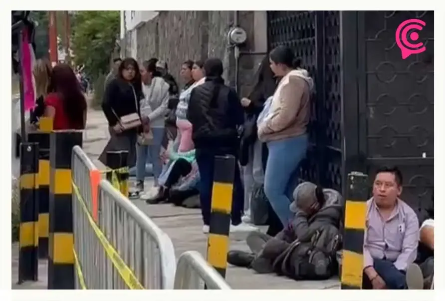 Julión Álvarez desata locura en Puebla; fans acampan 15 horas antes del concierto