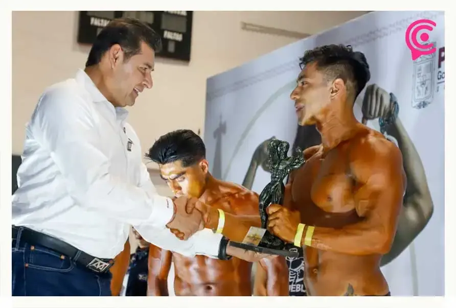 Rebeca Flores y Cristian Eduardo triunfan en el Mr Puebla 2025