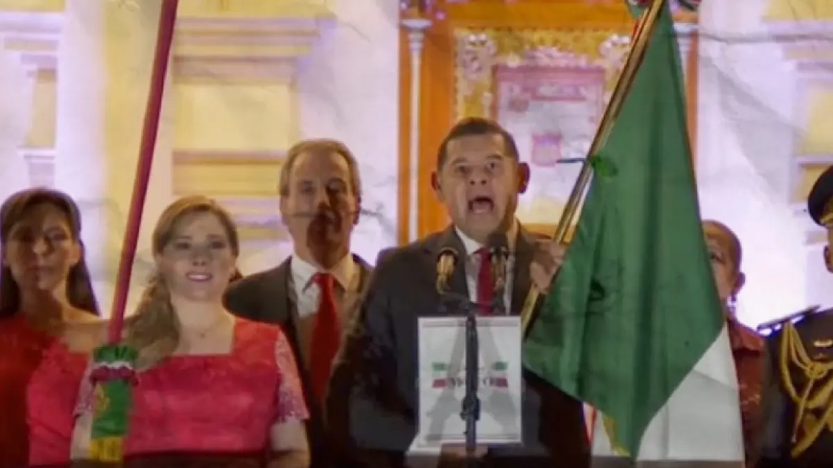 Con dedicatoria a Claudia Sheinbaum, Alejandro Armenta encabeza su primer Grito de Independencia en Puebla