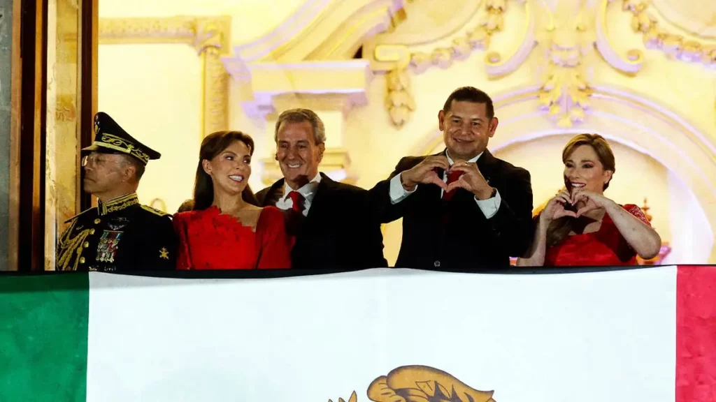 Puebla celebra sin incidentes el Grito de Independencia; Alejandro Armenta reporta saldo blanco
