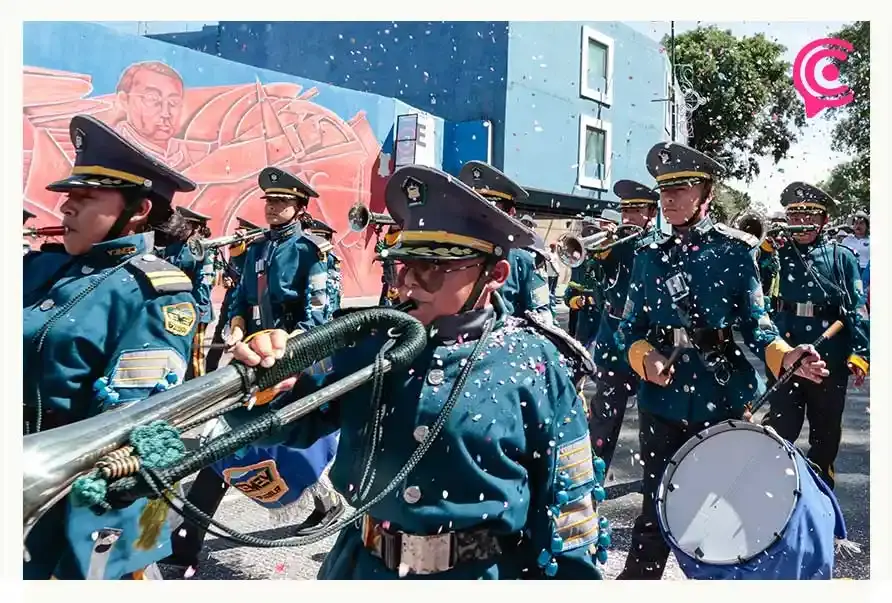Desfile del 16 de septiembre de 2025 en Puebla unió al Ejército y estudiantes