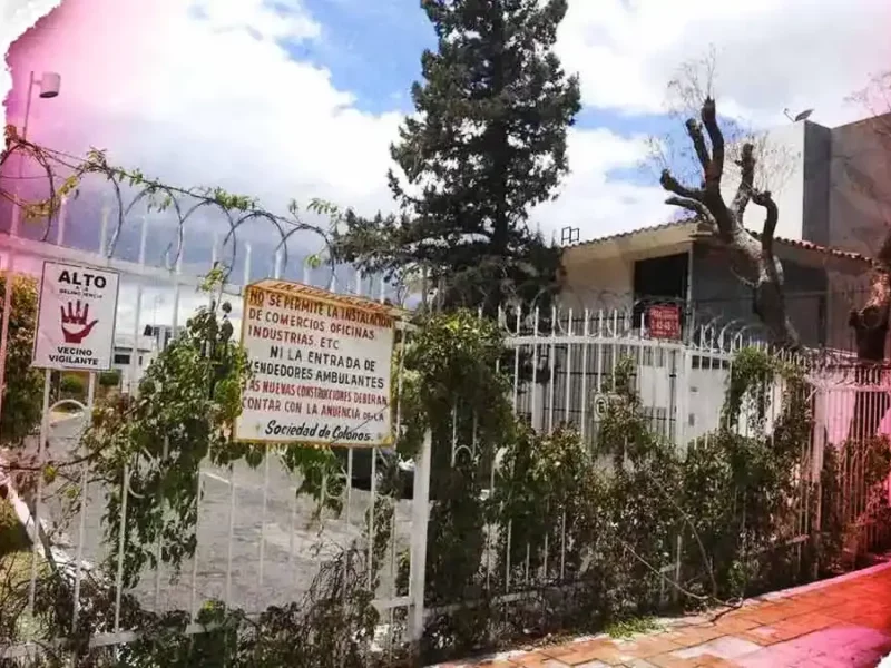 Vecinos promueven al menos 30 amparos para impedir retiro de rejas irregulares en Puebla capital