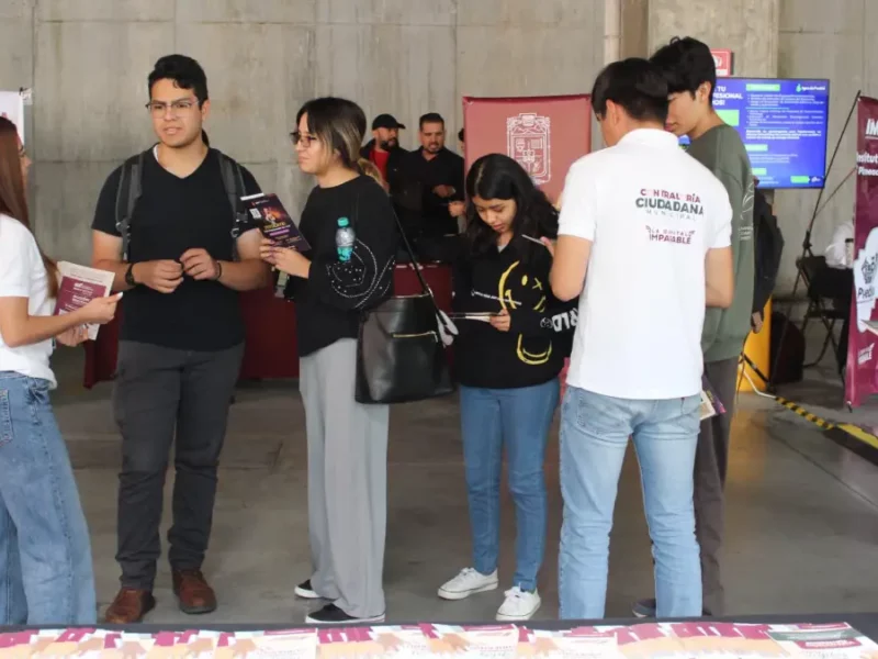 Participa Gobierno de la Ciudad en la quinta Feria de Prácticas Profesionales, Servicio Social y Bolsa de Trabajo de la UVP