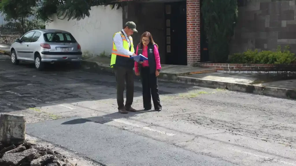 Supervisa Contraloría Municipal trabajos de bacheo por diferentes vialidades de la ciudad