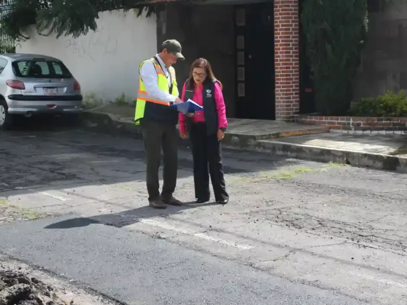 Supervisa Contraloría Municipal trabajos de bacheo por diferentes vialidades de la ciudad