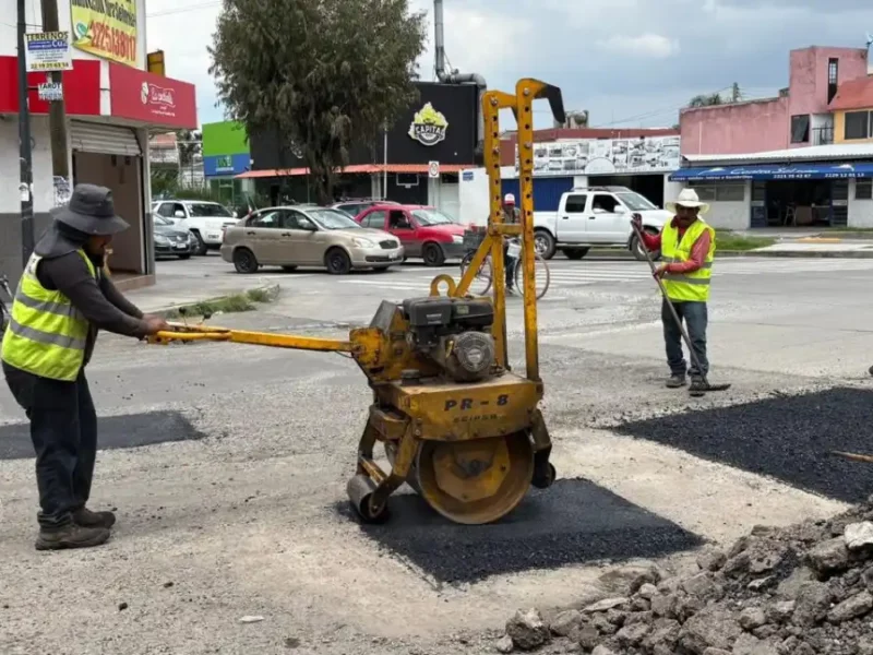 Campaña Capitalina Bacheando Puebla es permanente: el Gobierno de la Ciudad fortalece el mantenimiento vial