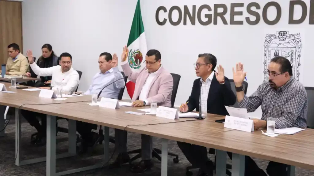 Avalan en Comisión del Congreso propuesta para cuidado de la apicultura