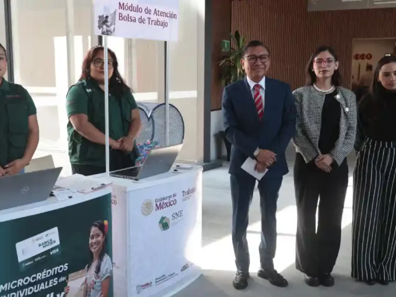 Instalan en Congreso del Estado módulos de empleo y apoyo a la mujer