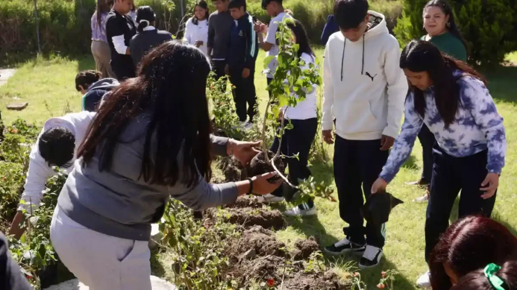 Fomenta San Andrés Cholula la cultura ambiental en estudiantes de bachillerato