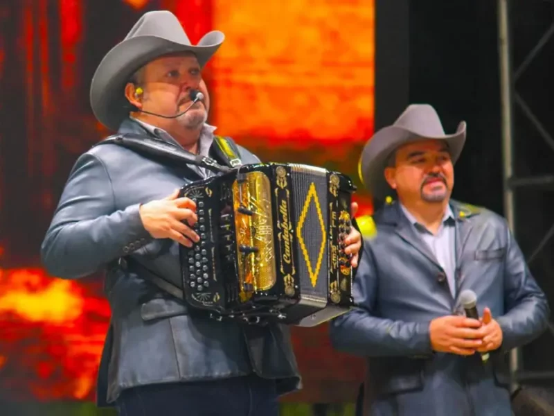 Grupo Pesado conquista la Feria Patronal de Huejotzingo 2025 con un concierto inolvidable