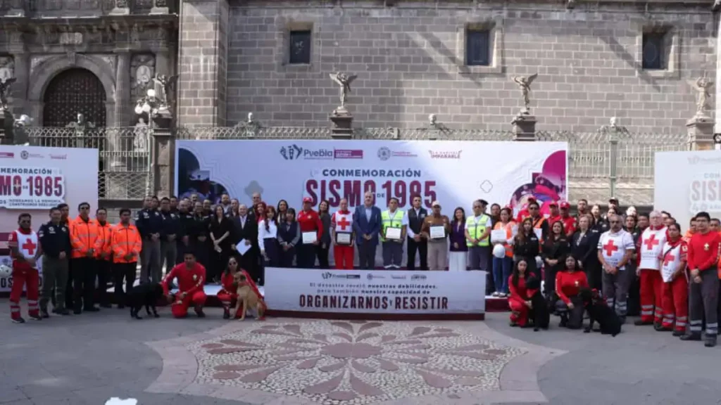 Reconoce Gobierno de la Ciudad a instituciones de emergencia en el marco del 40 aniversario del sismo de 1985