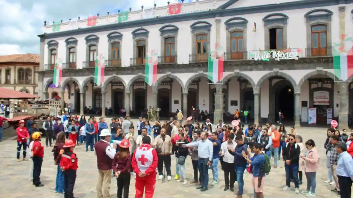 Zacatlán participa en Segundo Simulacro Nacional; mil 826 personas colaboraron