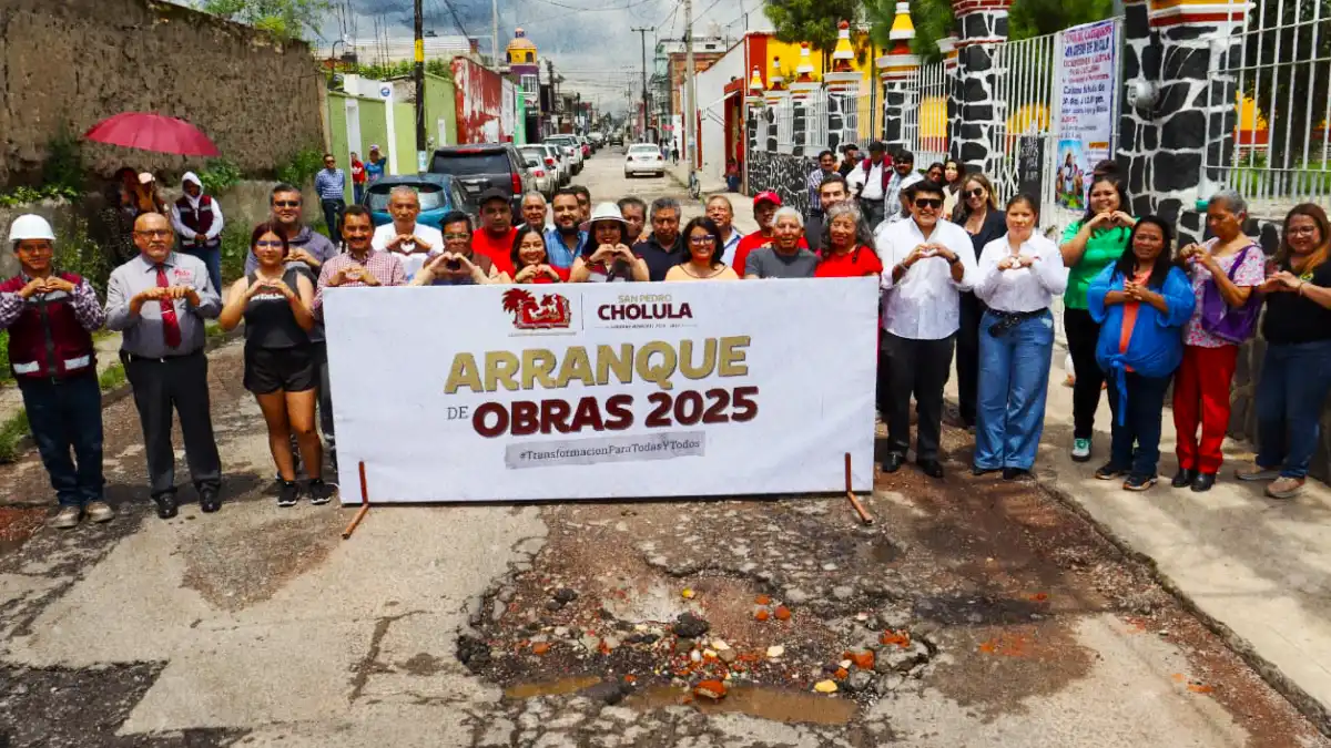 Continúa Gobierno de Tonantzin Fernández rehabilitando calles de San Pedro Cholula