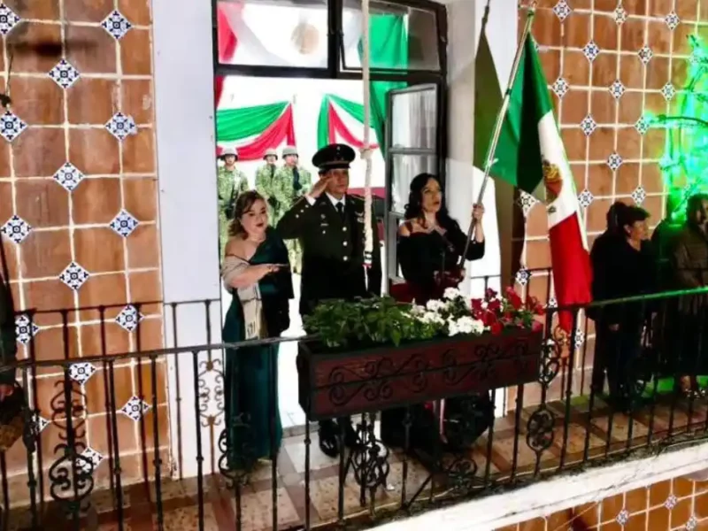 Ariadna Ayala encabeza por cuarta ocasión el grito de independencia en Atlixco, reafirmando orgullo y continuidad histórica