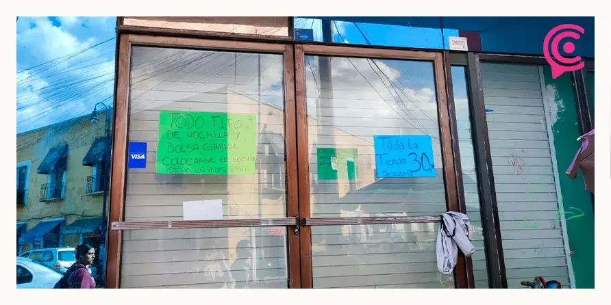 Tras operativo, tienda china en antiguo Famsa en Puebla, pone todo con 30% de descuento