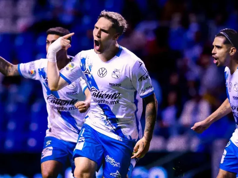 Pese a doblete de Emiliano Gómez, Club Puebla empata contra Pachuca