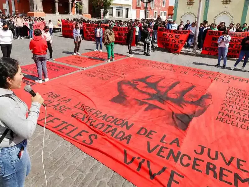 Autoridades de Puebla logran acuerdo con normalistas de Teteles; reabrirán plantel el 29 de septiembre
